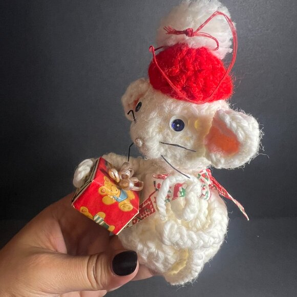 Vintage Handmade Crochet Lot of 9 Christmas Mrs Claus, Snowman, Mouse Ornaments - Picture 6 of 10